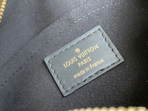 PETITE MALLE VUITTON SOUPLE LOUIS 0719